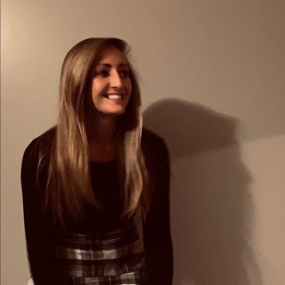 Meet your Posher, Devyn - Picture 1 of 1